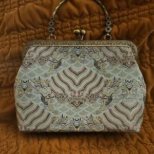 Vintage Chinese Purse. Excellent Condition.